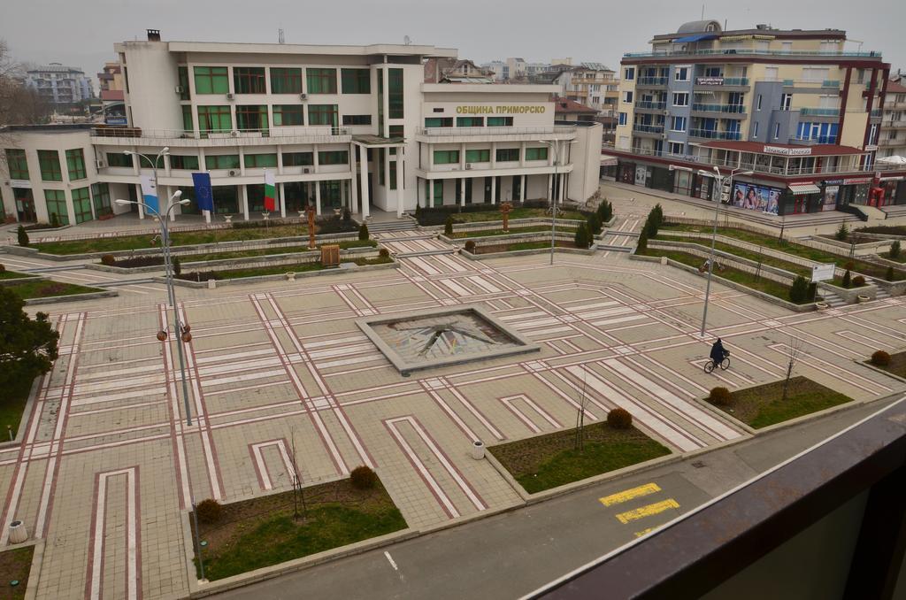 La Piazza Primorsko Rooms & Apartments Bagian luar foto