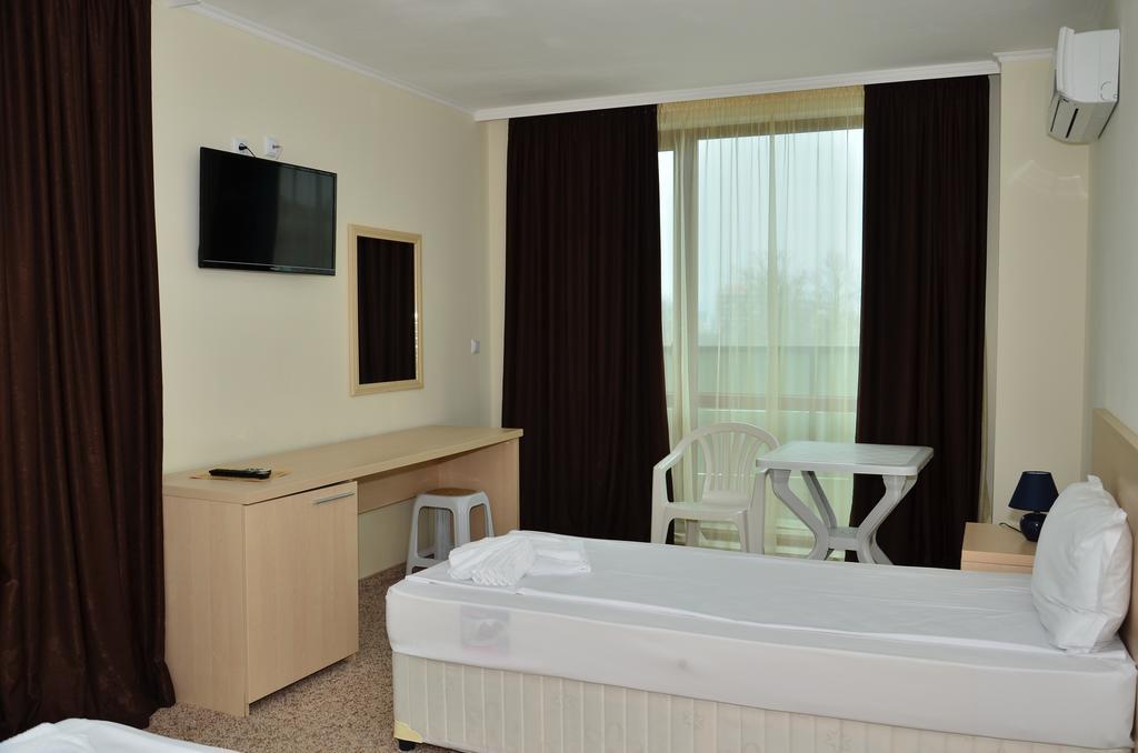 La Piazza Primorsko Rooms & Apartments Ruang foto