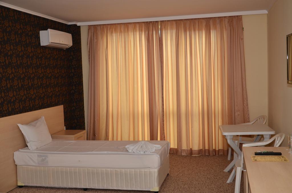 La Piazza Primorsko Rooms & Apartments Ruang foto